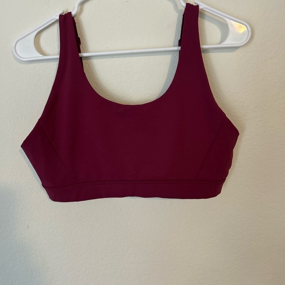 Lole Sports Bra size medium Burgundy